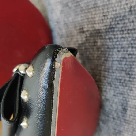 Black studded red bottom Jojo Cat shoes size 38. - Picture 5 of 6